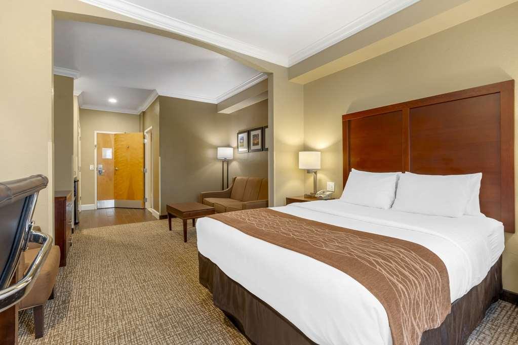 Comfort Inn Арката Номер фото
