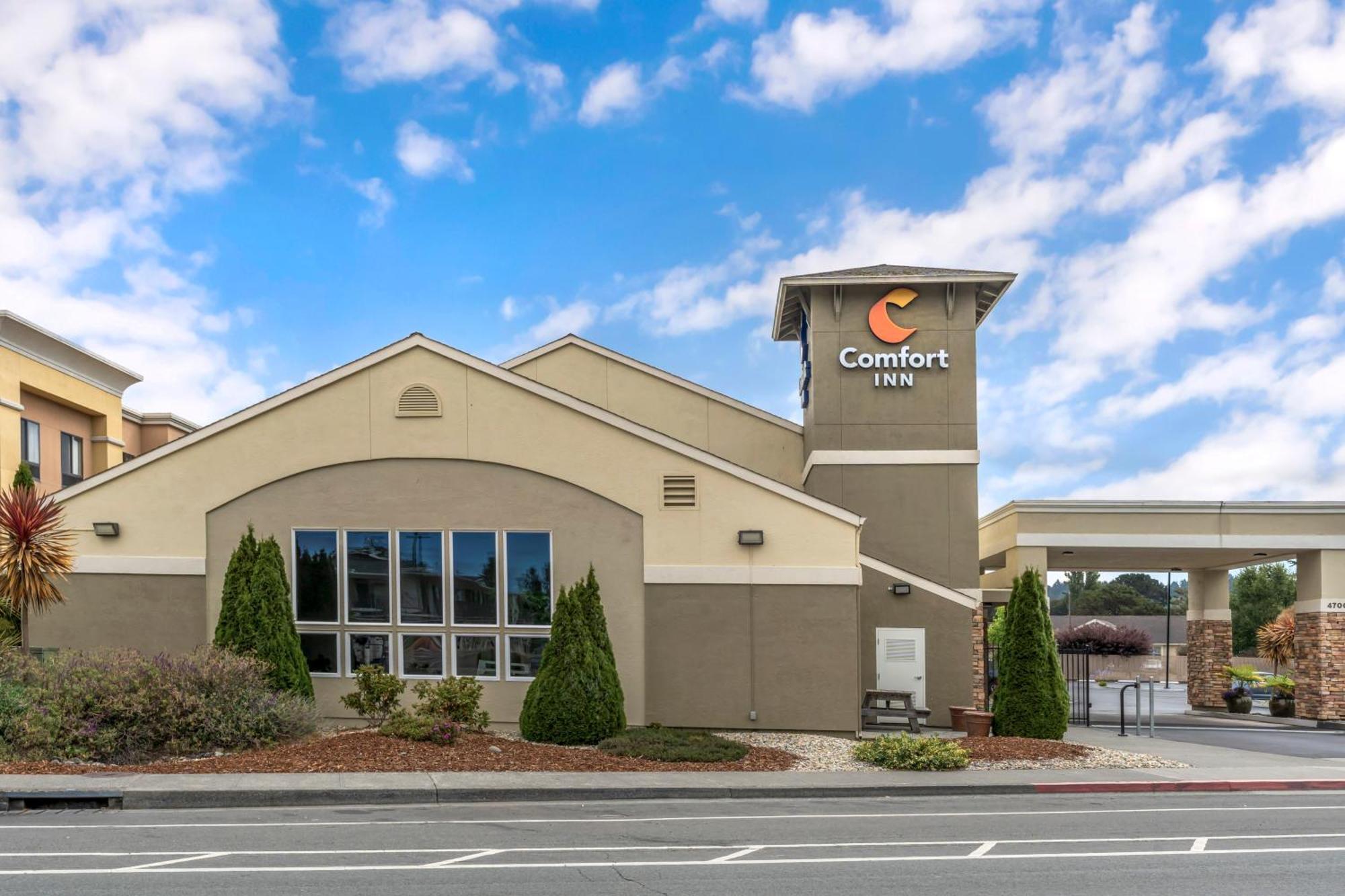 Comfort Inn Арката Екстер'єр фото