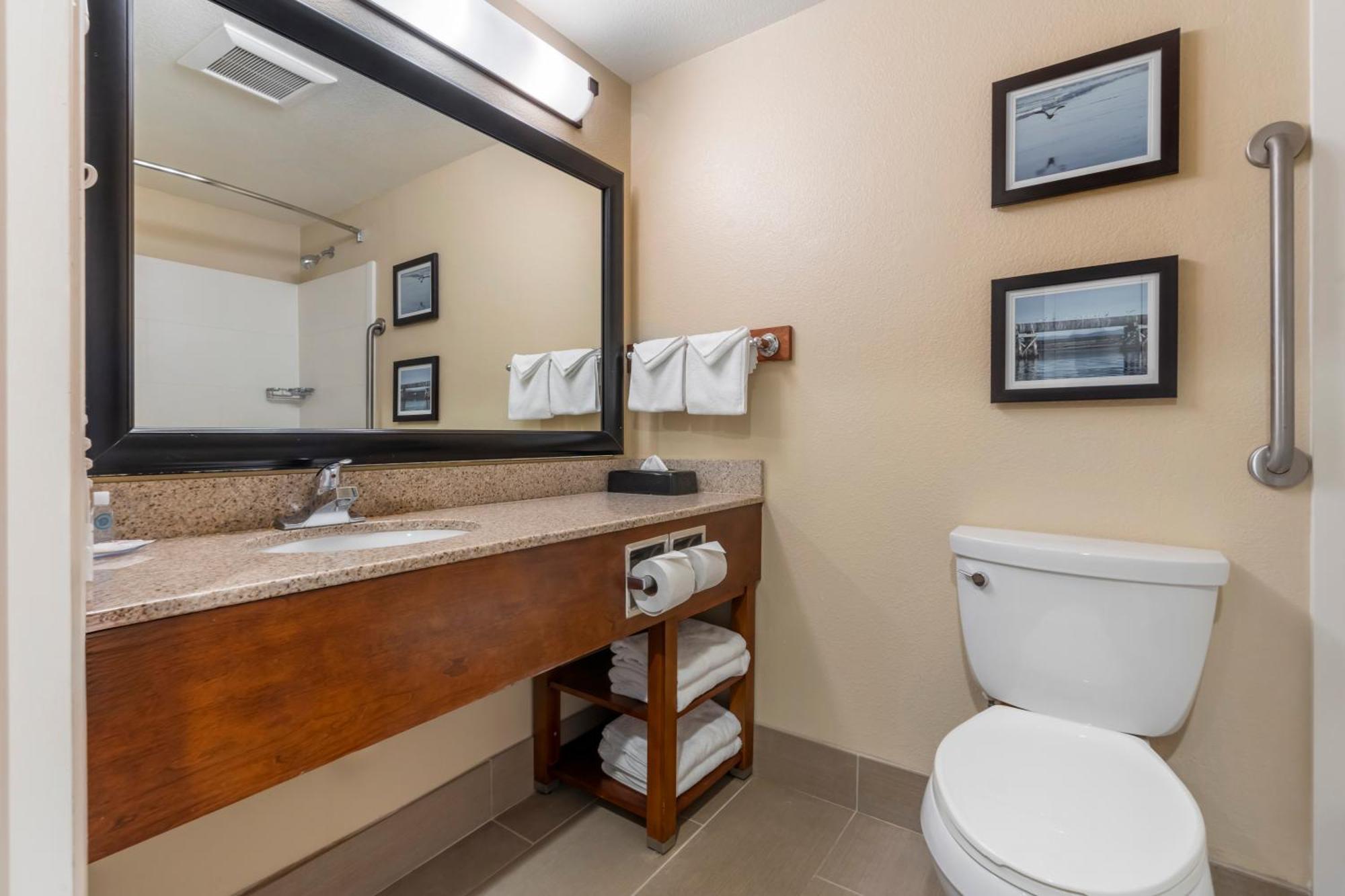 Comfort Inn Арката Екстер'єр фото