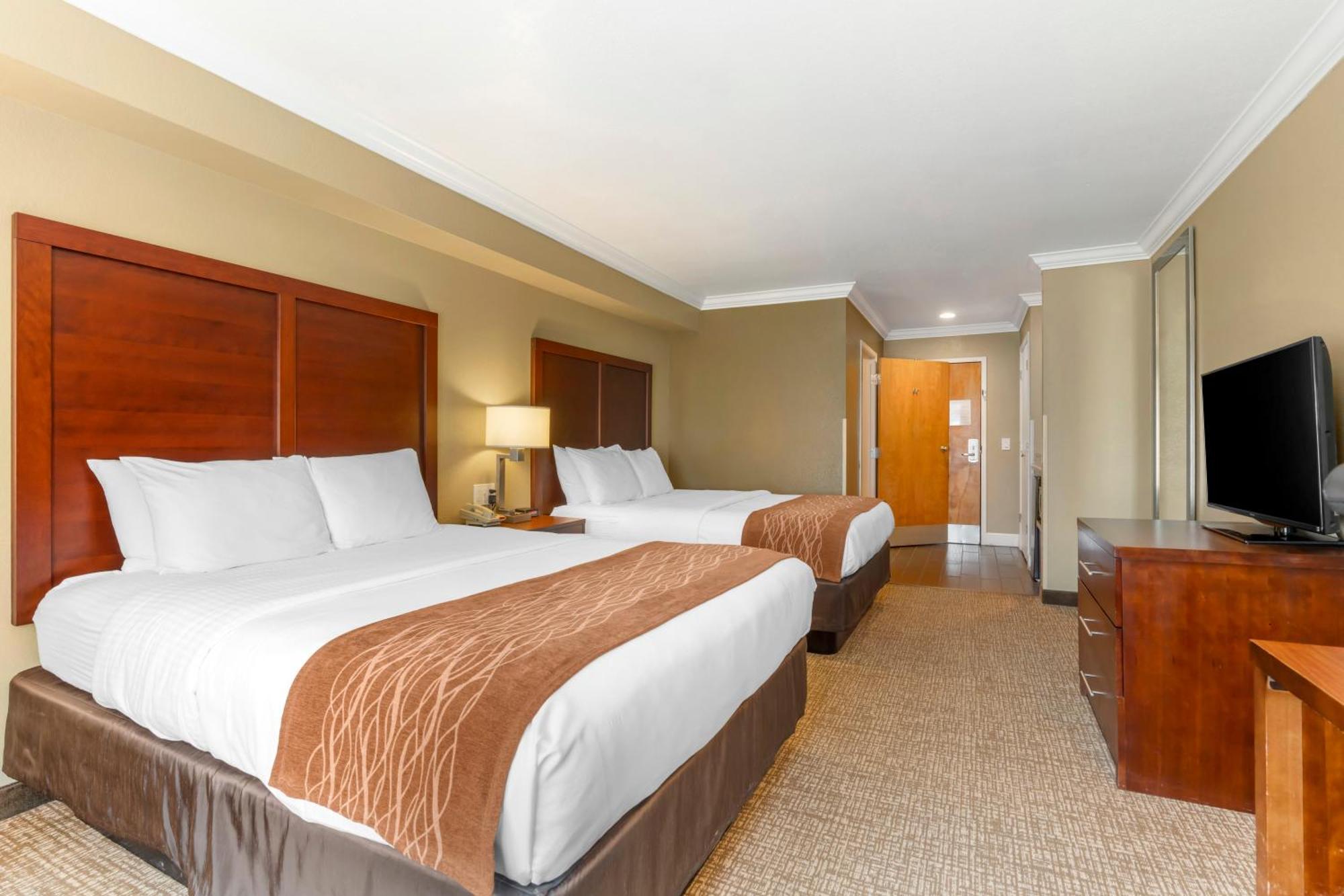 Comfort Inn Арката Екстер'єр фото