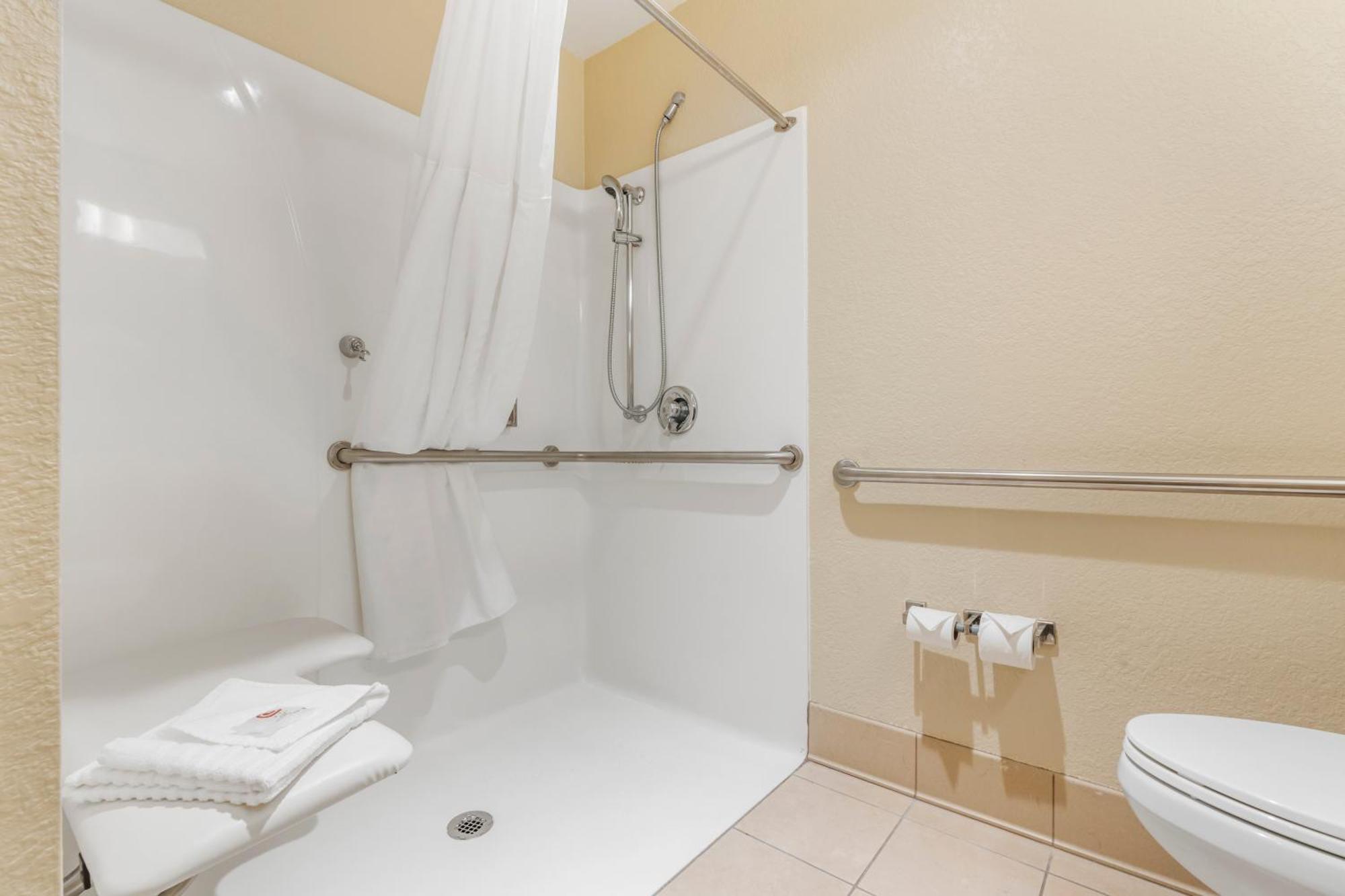 Comfort Inn Арката Екстер'єр фото