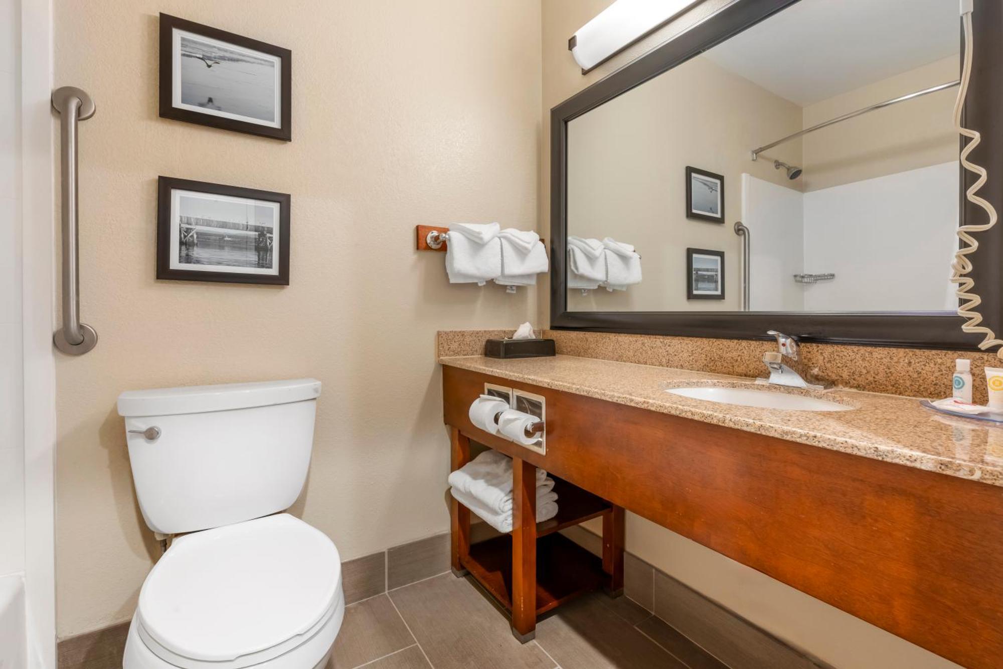 Comfort Inn Арката Екстер'єр фото