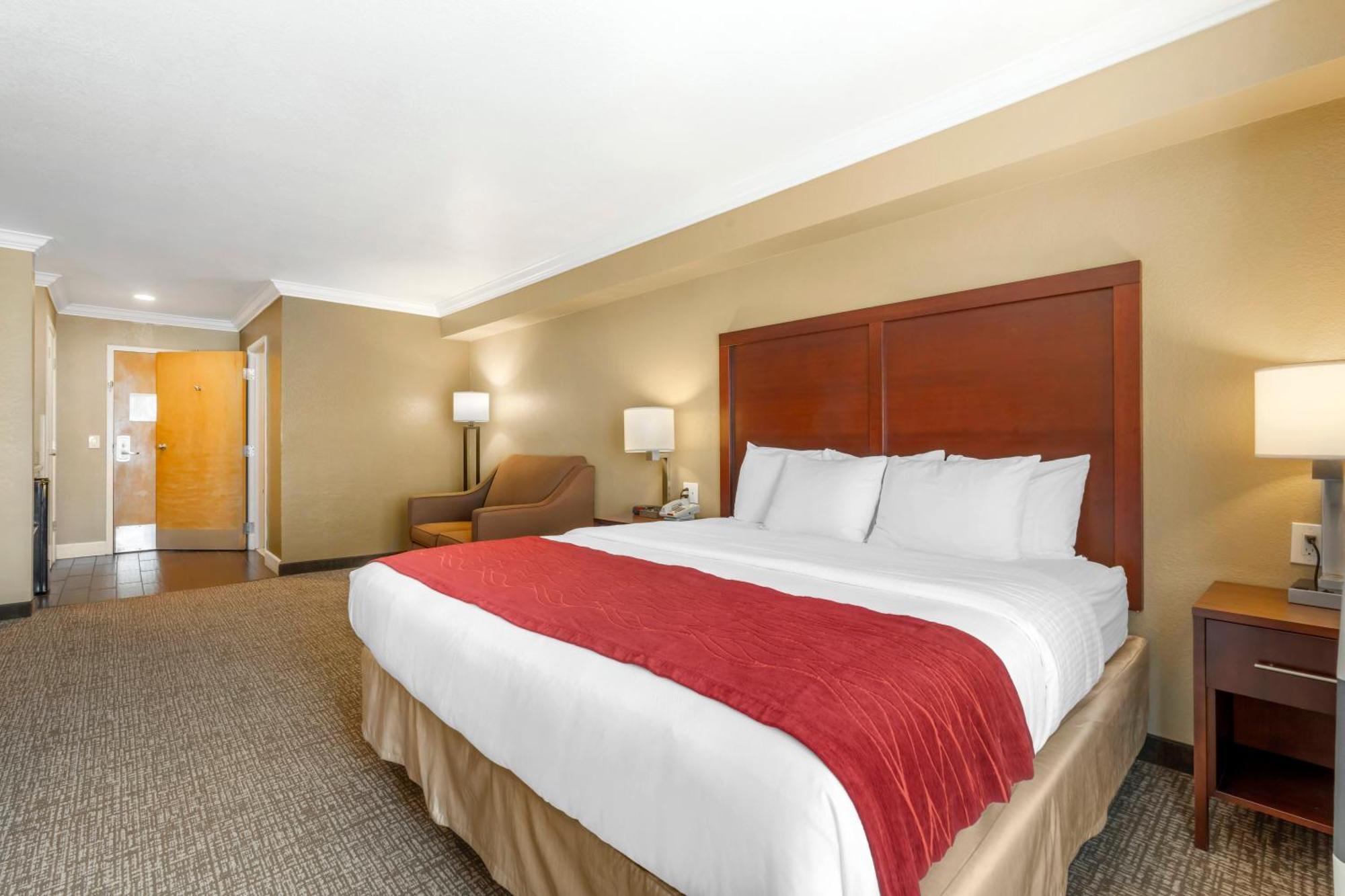 Comfort Inn Арката Екстер'єр фото