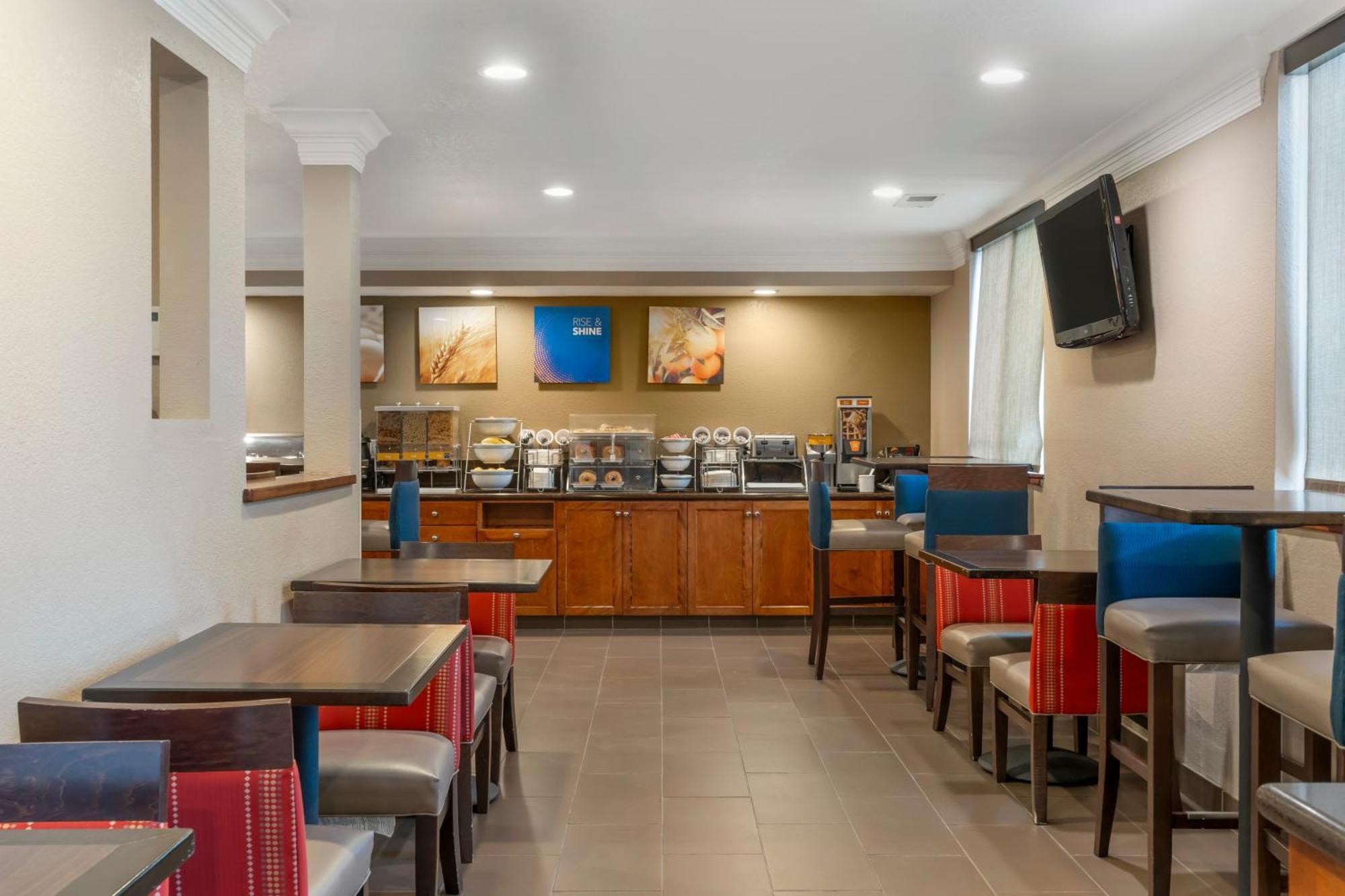 Comfort Inn Арката Екстер'єр фото