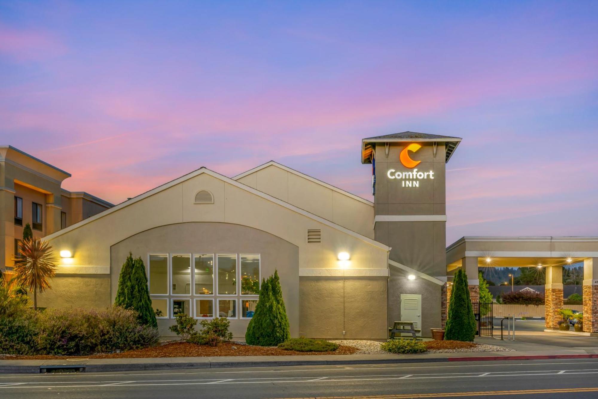 Comfort Inn Арката Екстер'єр фото